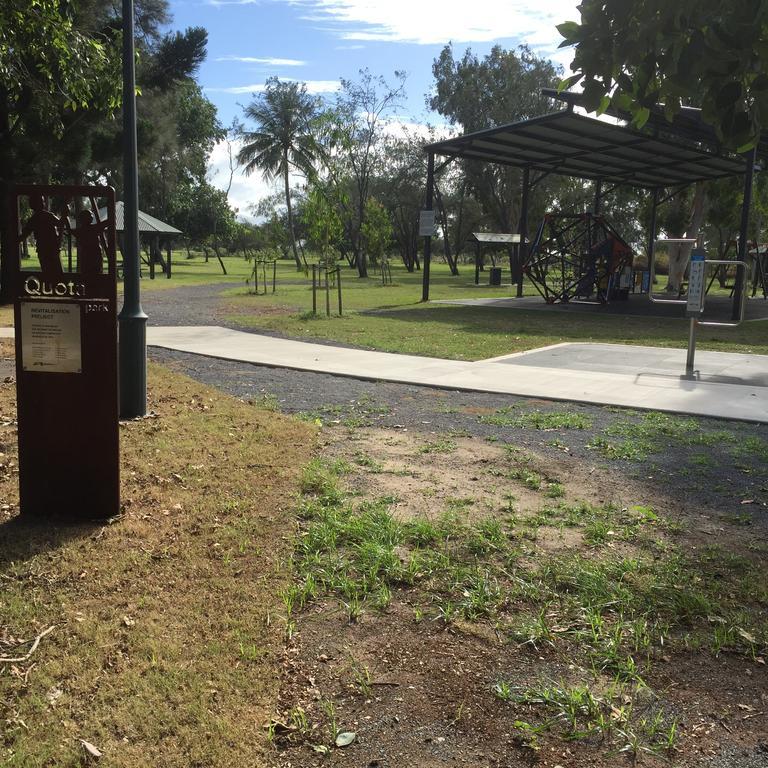 Econo Lodge Beachside Mackay Esterno foto
