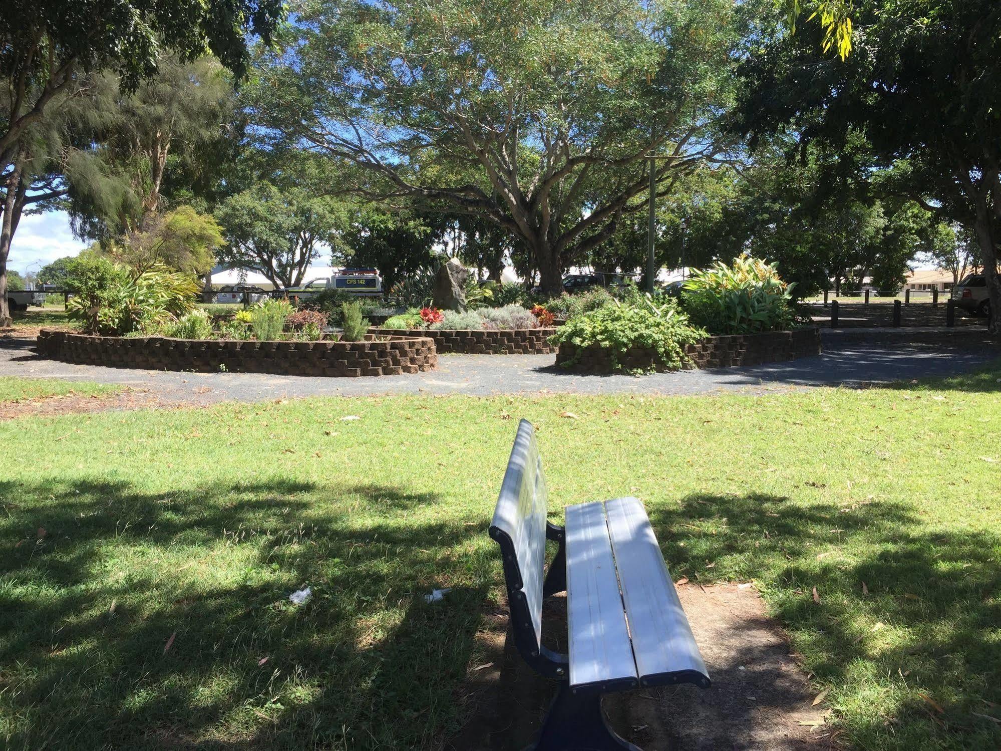 Econo Lodge Beachside Mackay Esterno foto